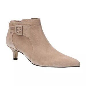 Bella Vita Womens Bindi Shoot Almond Kid Suede Leather Kitten Heel 10W NWT